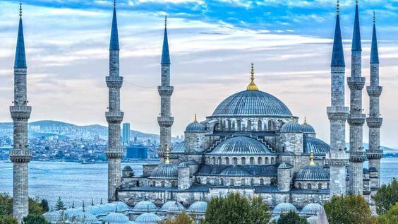 5 Spot Traveling yang Wajib Dikunjungi di Istanbul, Turki
